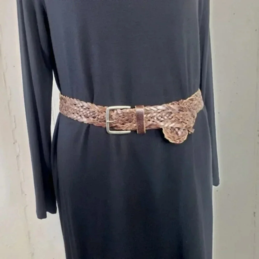 Aeropostale L‎ Brown leather braided 1.5